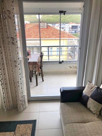 Sarımsaklı Merkezde, 2+1 Eşyalı Kiralık Daire.    EİDS No: 90928443