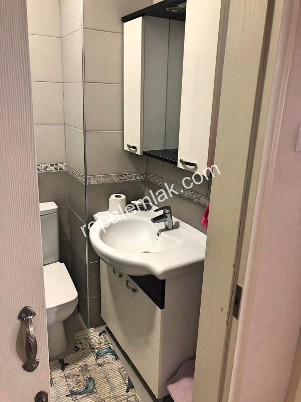 Sarımsaklı Merkezde, 2+1 Eşyalı Kiralık Daire.    EİDS No: 90928443