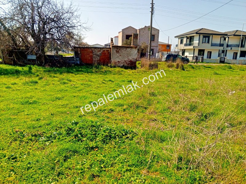  Ayvalık Altınova' da, Konut İmarlı Satılık Arsa.