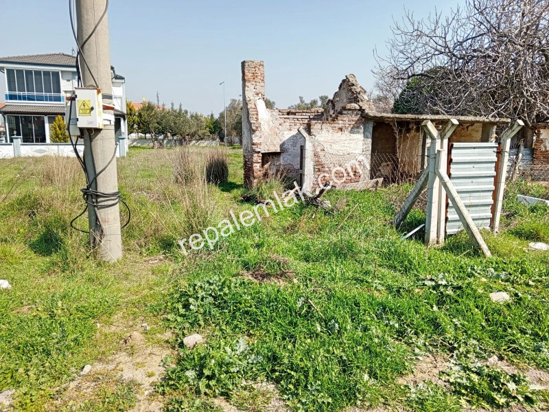 Ayvalık Altınova' da, Konut İmarlı Satılık Arsa.