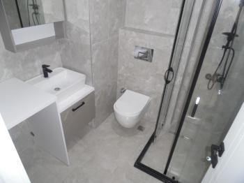 ÇORLU HÜRRİYET MAHALLESİNDE ÇEVRE YOLUNA YAKIN 1+1 KİRALIK SİTE İÇİ DAİRE 