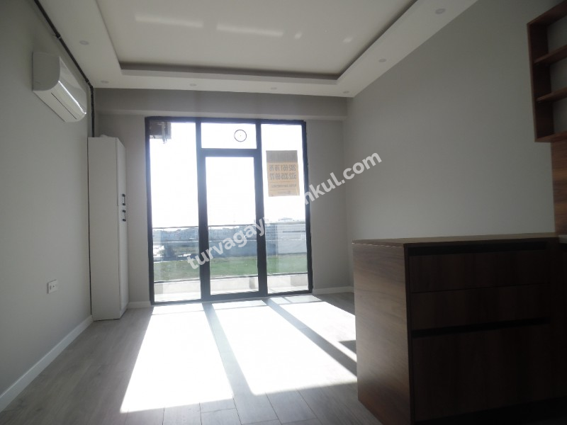 ÇORLU HÜRRİYET MAHALLESİNDE ÇEVRE YOLUNA YAKIN 1+1 KİRALIK SİTE İÇİ DAİRE 