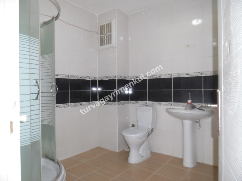 ÇORLUDA YATIRIMCILARA SATILIK 2+1 BODRUM KAT DAİRE 