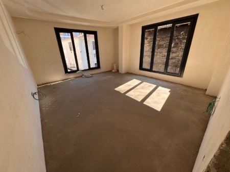 Alibeyköy Çarşı İçi 2+1 Sıfır Satılık Daire
