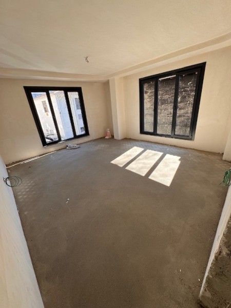 Alibeyköy Çarşı İçi 2+1 Sıfır Satılık Daire