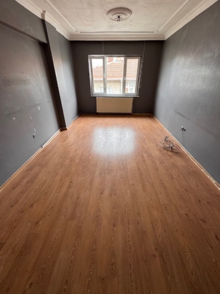Metro'ya 3 Dk Binevler Sitesi 2+1 Kiralık Daire
