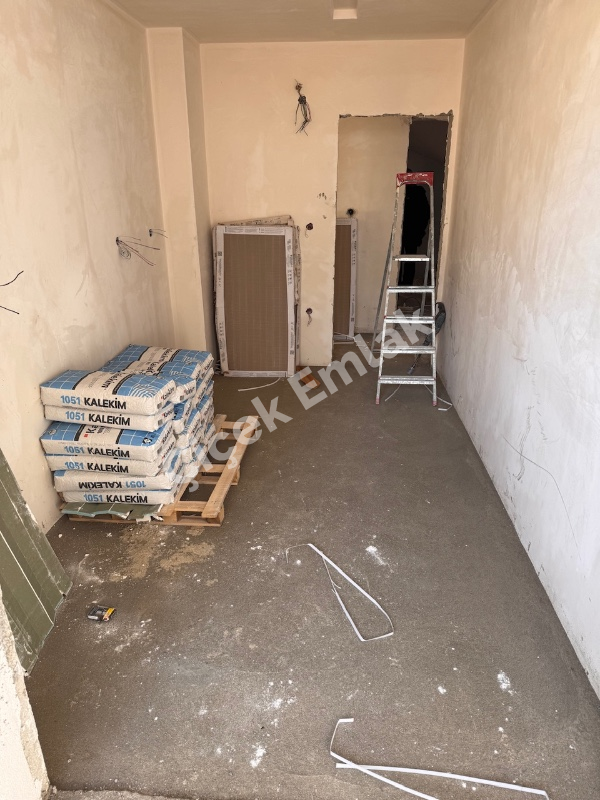 Alibeyköy Çarşı İçi 2+1 Sıfır Satılık Daire