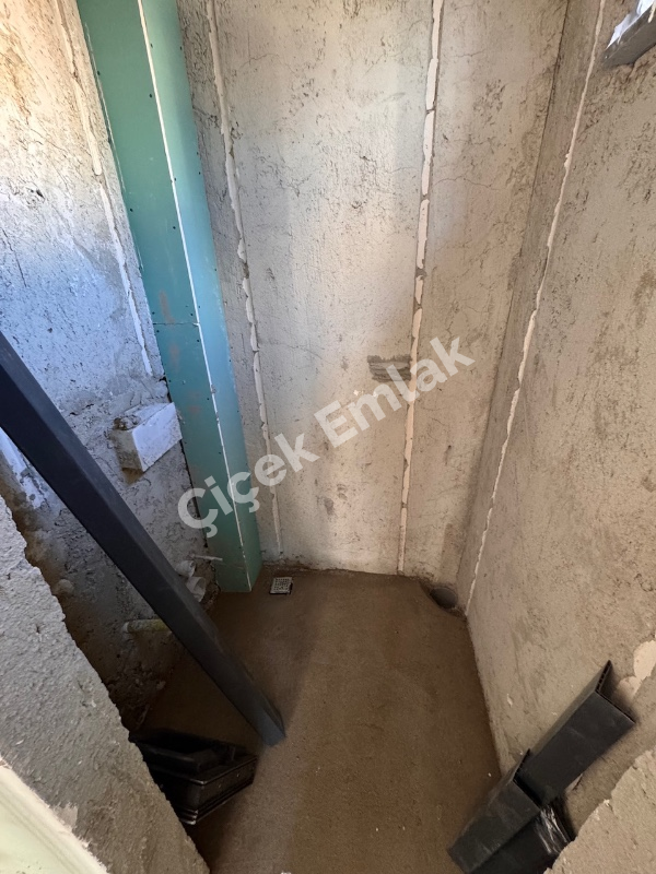 Alibeyköy Çarşı İçi 2+1 Sıfır Satılık Daire