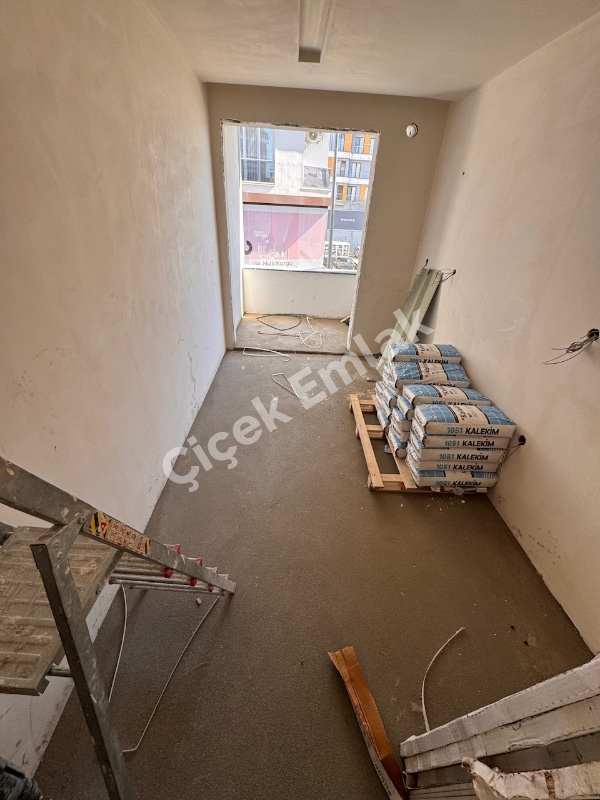 Alibeyköy Çarşı İçi 2+1 Sıfır Satılık Daire