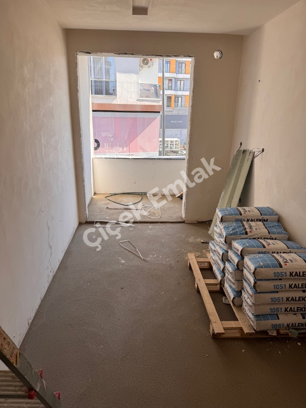 Alibeyköy Çarşı İçi 2+1 Sıfır Satılık Daire