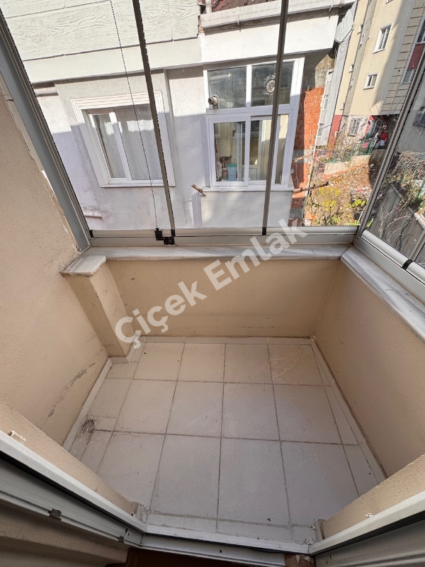 Kazım Karabekirde 3.kat 2+1 Kiralık Daire