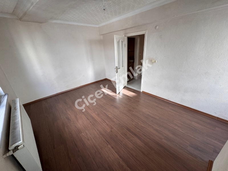 Kazım Karabekirde 3.kat 2+1 Kiralık Daire