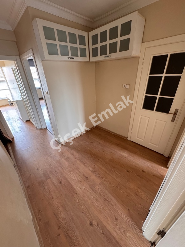 Metro'ya 3 Dk Binevler Sitesi 2+1 Kiralık Daire