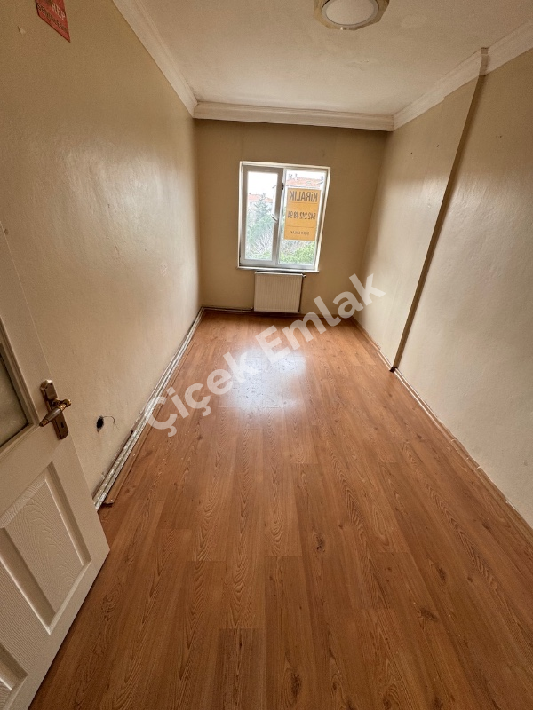 Metro'ya 3 Dk Binevler Sitesi 2+1 Kiralık Daire