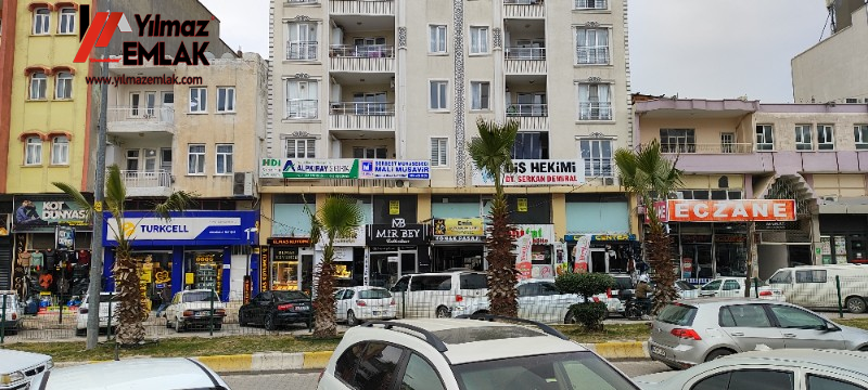 KAHTA KAYMAKAMLIK KARŞISINDA ANA CADDEDE KİRALIK 300 m² DÜKKAN