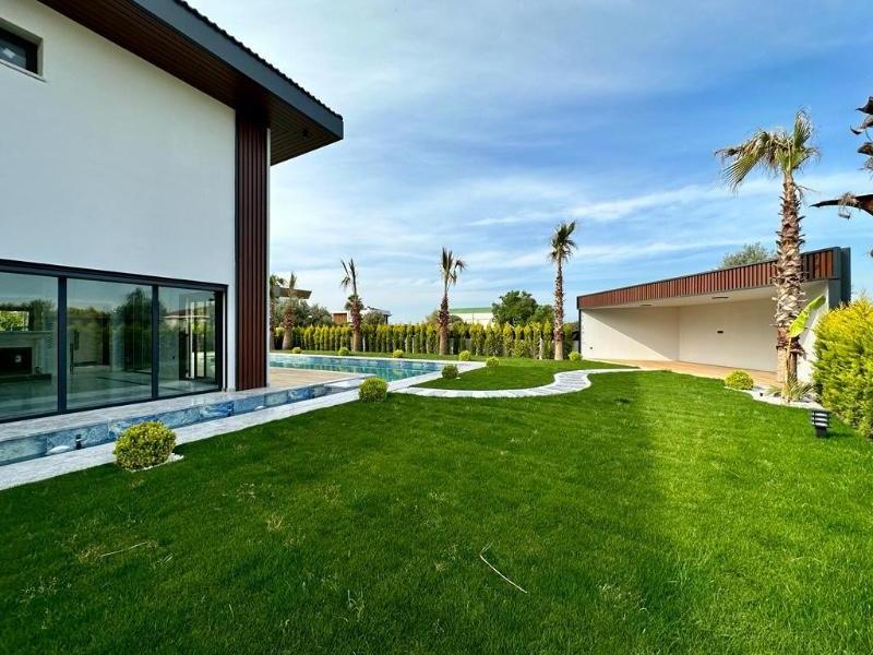 Çeşme Mamurbaba'da Satılık Sıfır Lüks Villa