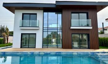 Çeşme Mamurbaba'da Satılık Sıfır Lüks Villa