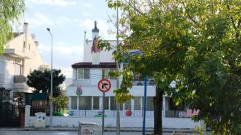 Forum Karşısında Satılık Villa