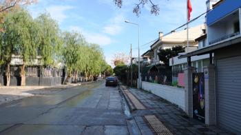 Forum Karşısında Satılık Villa
