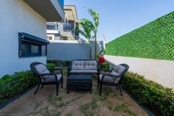 Çesme'nin En huzurlu lokasyonunda Yüzme Havuzlu Yeni Villa