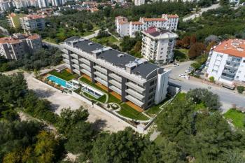 Bahçe Katı Lüks Daire-Kendine ait bahçeli