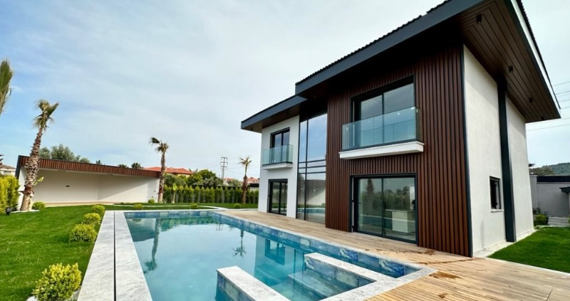 Çeşme Mamurbaba'da Satılık Sıfır Lüks Villa