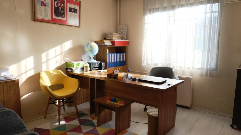 Forum Karşısında Satılık Villa