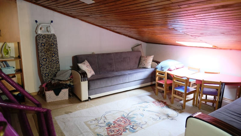 Forum Karşısında Satılık Villa