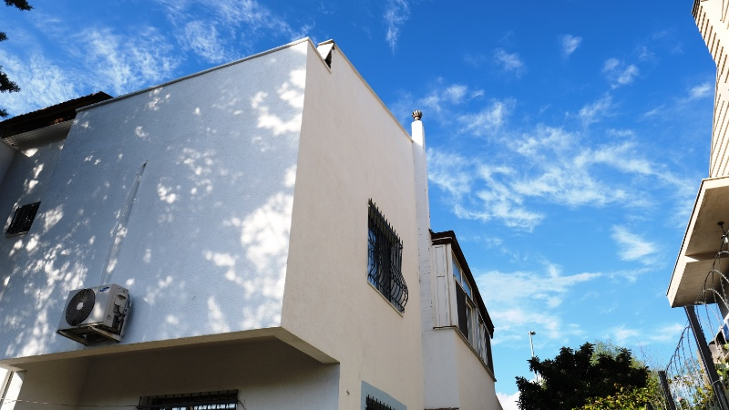 Forum Karşısında Satılık Villa