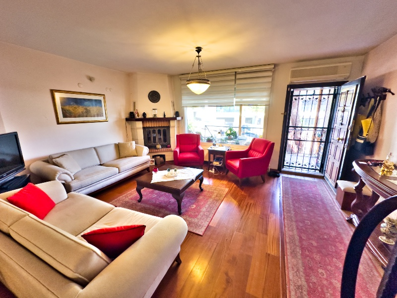 Evka3'te Satılık Villa