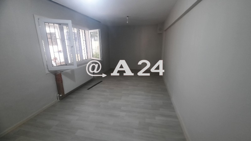 Urla Zeytinalanı Kiralık Bahçe Katı Yeni Tadilatlı Daire