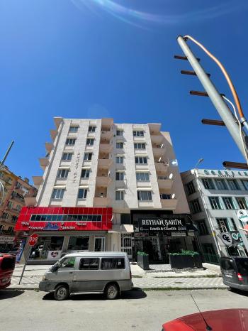 AFYON ÜÇOK EMLAKTAN DUMLUPINAR MAH KİRALIK 2+1 ARAKAT DAİRE