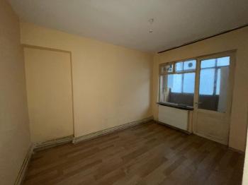 AFYON ÜÇOK EMLAKTAN CUMHURİYET MAH 3+1 DAİRE 