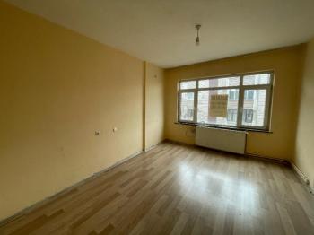 AFYON ÜÇOK EMLAKTAN CUMHURİYET MAH 3+1 DAİRE 