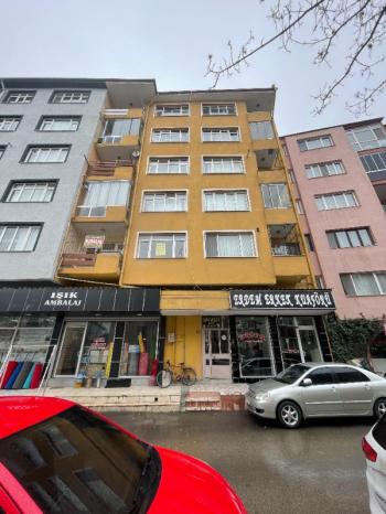 AFYON ÜÇOK EMLAKTAN CUMHURİYET MAH 3+1 DAİRE 