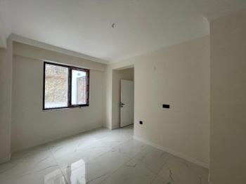 AFYON ÜÇOK EMLAKTAN YARENLER MAH SATILK 3+1 SIFIR DAİRE 