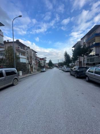 AFYON ÜÇOK EMLAKTAN HARBİŞ GAZİ MAHALLESİNDE 3+1 SATILIK DAİRE 