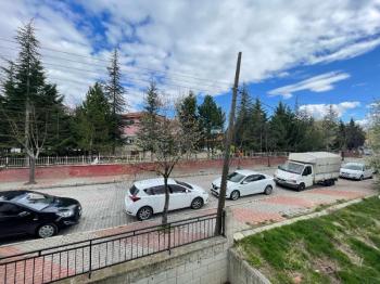 AFYON ÜÇOK EMLAKTAN ESENTEPE MAH KİRALIK 3+1 ARAKAT DAİRE 