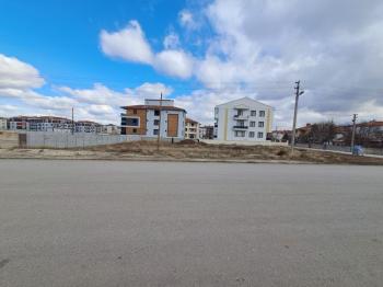 AFYON ÜÇOK EMLAKTAN KANLICA MAH SATILIK YOL ÜZERİ 232M² ARSA