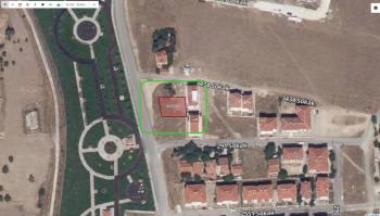 AFYON ÜÇOK EMLAKTAN KANLICA MAH SATILIK YOL ÜZERİ 232M² ARSA