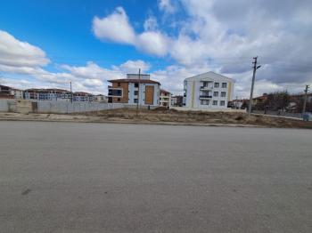 AFYON ÜÇOK EMLAKTAN KANLICA MAH SATILIK YOL ÜZERİ 232M² ARSA