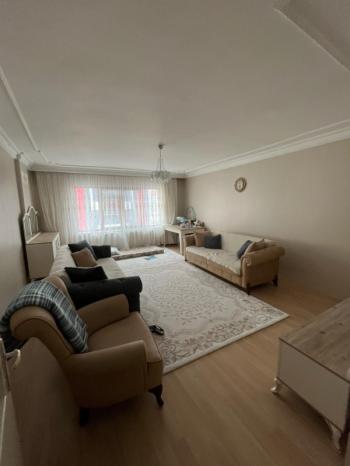 AFYON ÜÇOK EMLAKTAN CUMHURİYET  MAH DA SATILIK 3+1 DAİRE