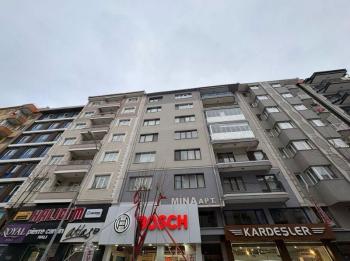 AFYON ÜÇOK EMLAKTAN CUMHURİYET  MAH DA SATILIK 3+1 DAİRE