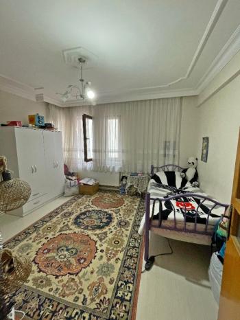 AFYON ÜÇOK EMLAKTAN HARBİŞ KOCATEPE MAH SATILIK TEMİZ BAKIMLI 3+1 DAİRE