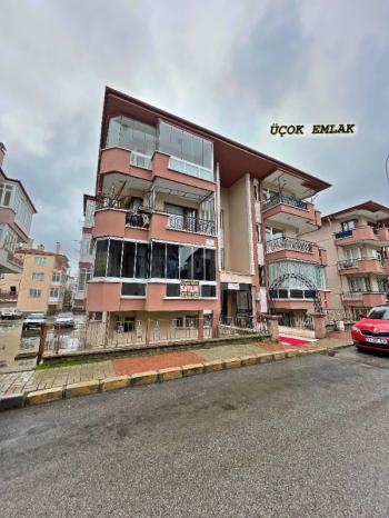 AFYON ÜÇOK EMLAKTAN HARBİŞ KOCATEPE MAH SATILIK TEMİZ BAKIMLI 3+1 DAİRE