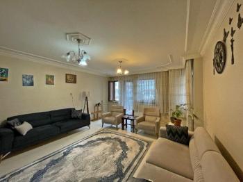 AFYON ÜÇOK EMLAKTAN HARBİŞ KOCATEPE MAH SATILIK TEMİZ BAKIMLI 3+1 DAİRE