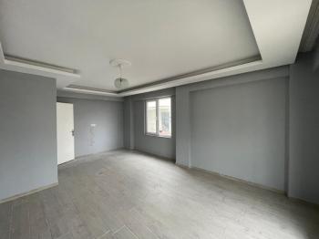 AFYON ÜÇOK EMLAKTAN MAREŞAL F ÇAKMAK MAH KİRALIK 3 YAŞ 3+1 DAİRE