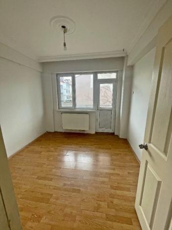 AFYON ÜÇOK EMLAKTAN ESENTEPE MAH SATILIK 2+1 KÖŞE KONUM DAİRE