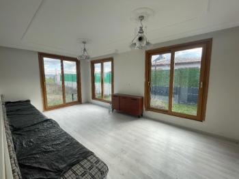 AFYON ÜÇOK EMLAKTAN SALAR KSB KONYAYOLU CİVARI 319M² ARSA İÇİNDE 1+1 HOBİ EVİ