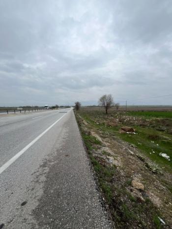 AFYON ÜÇOK EMLAKTAN ÇAY KIZILDAĞ MEVKİ KONYA YOLU ÜZERİ SATILIK 6.875M² TARLA